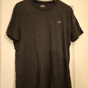 Hollister Men's Dark Gray Short Sleeve Tee